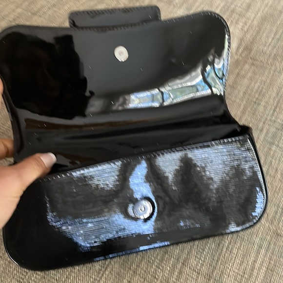 Having babies, no longer need the extra purses , please treat them kindly :) - Picture 2 of 5